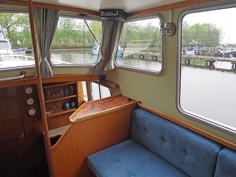 Salon, Accommodatie